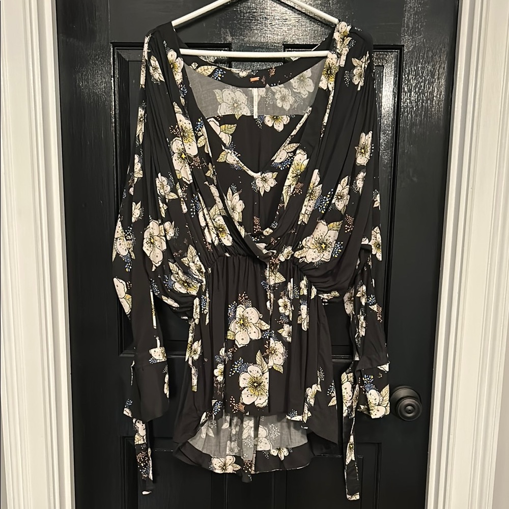 Free People Tucson Dream Tunic Dress
Black Floral